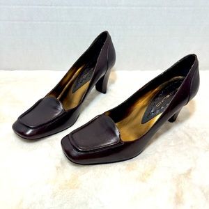 Bandolino Women’s heeled shoes, square toe, dark brown, size 7